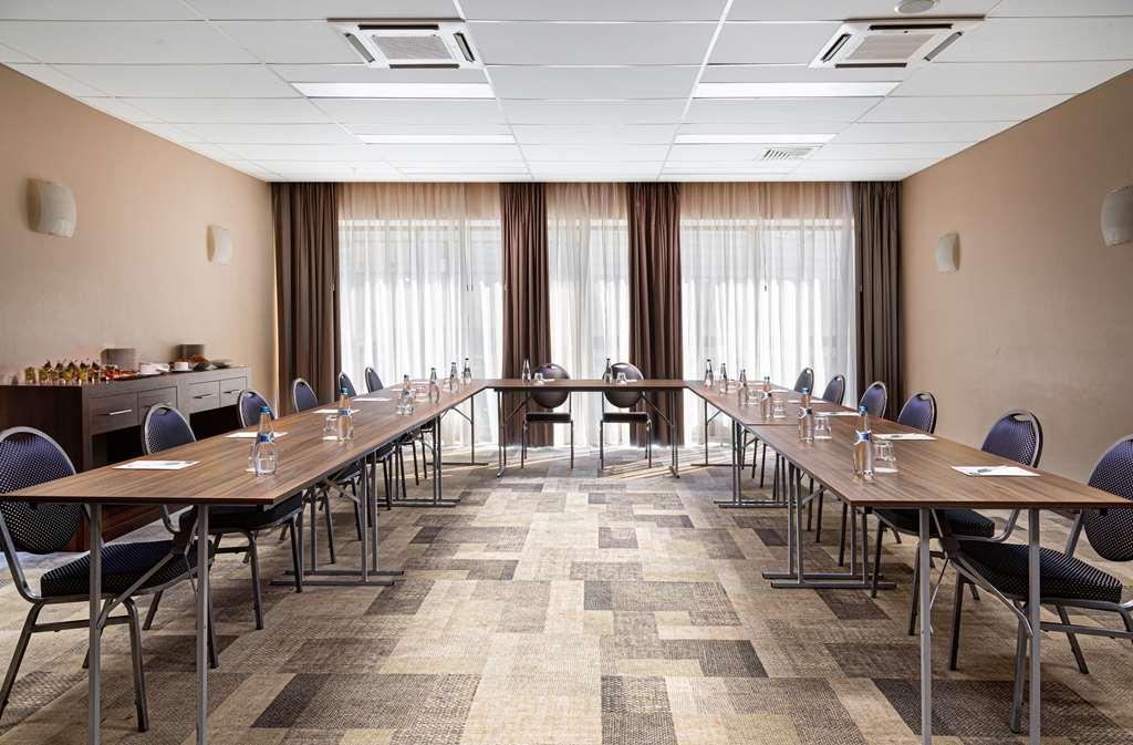 Hampton By Hilton Minsk City Centre Instalações foto