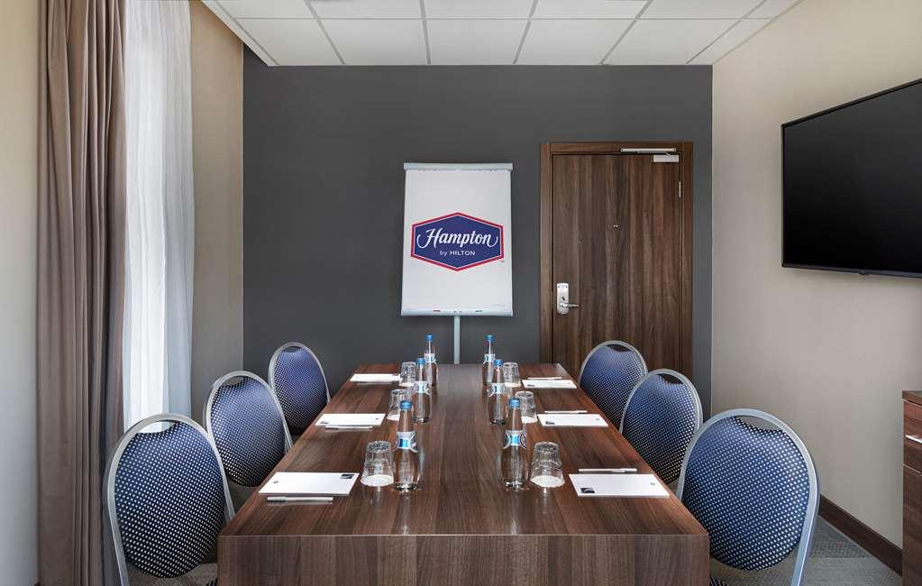 Hampton By Hilton Minsk City Centre Instalações foto