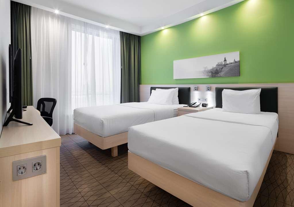 Hampton By Hilton Minsk City Centre Quarto foto