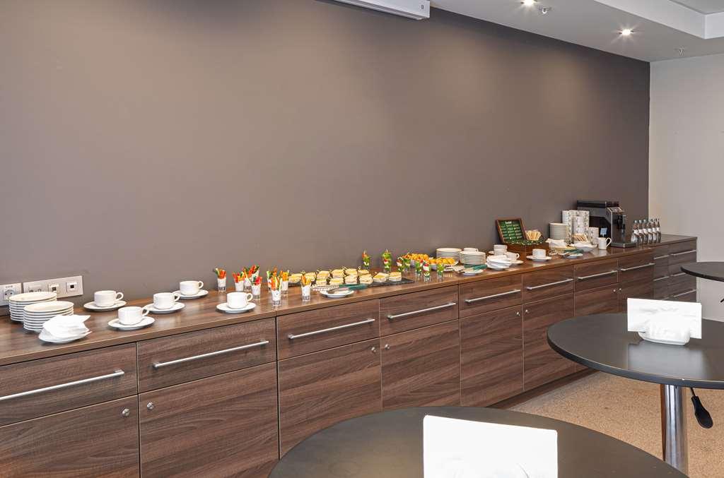 Hampton By Hilton Minsk City Centre Instalações foto