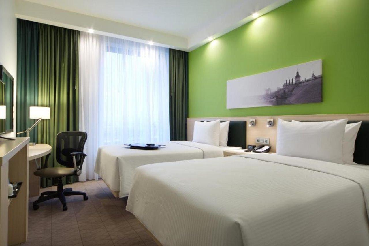 Hampton By Hilton Minsk City Centre Exterior foto